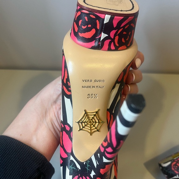 NWOT Charlotte Olympia ‘Dolly’ Black and Pink Floral Platforms- size 6 (36.5 EU) - Picture 7 of 9